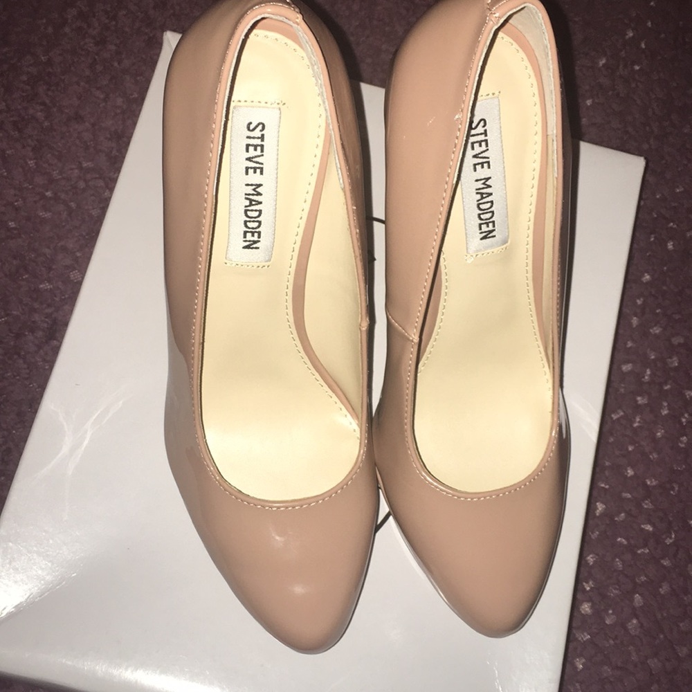 Steve Madden Phantom Pumps New - Picture 3 of 6